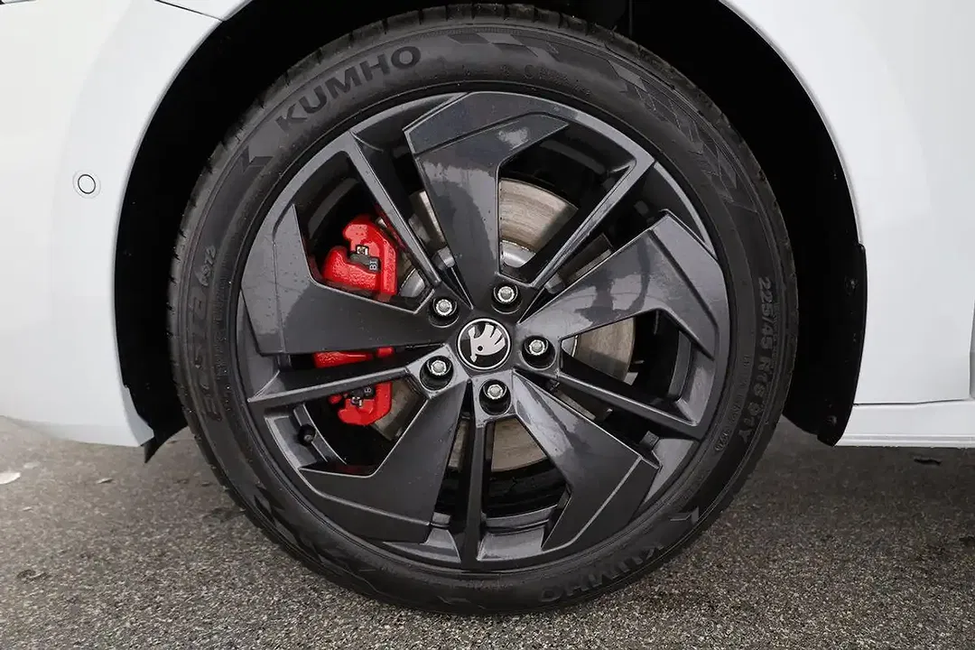 Skoda Octavia 2.0 TSI DSG vRS Combi - Thumbnail 5