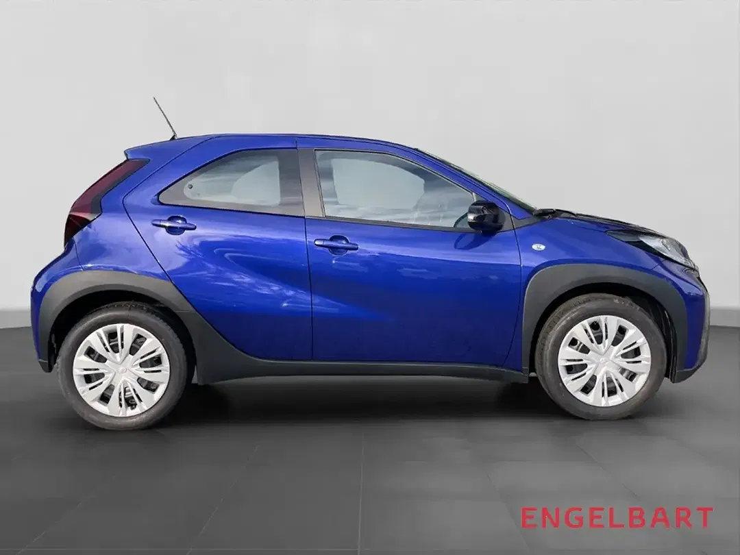 Toyota Aygo X Business Edition - Thumbnail 4