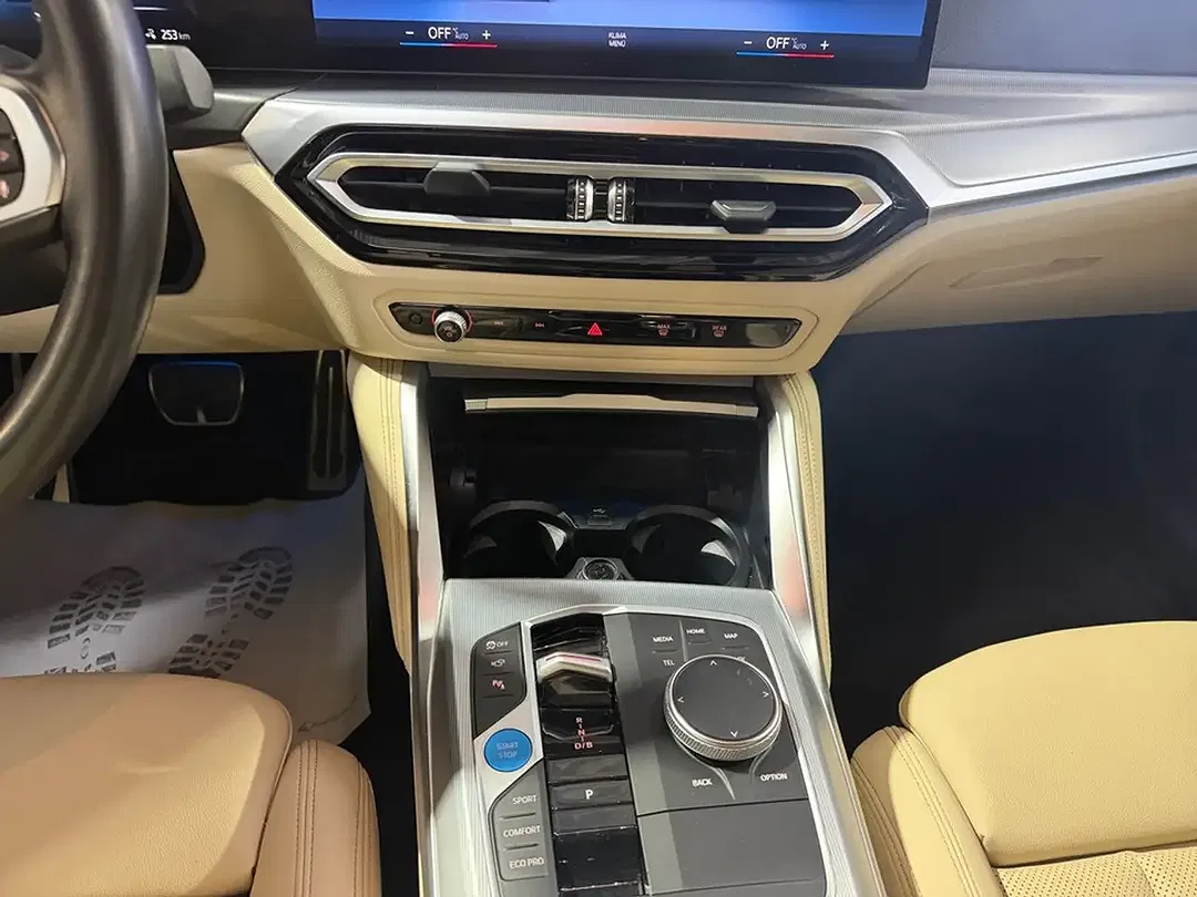 BMW i4 eDrive M Sport - Thumbnail 13