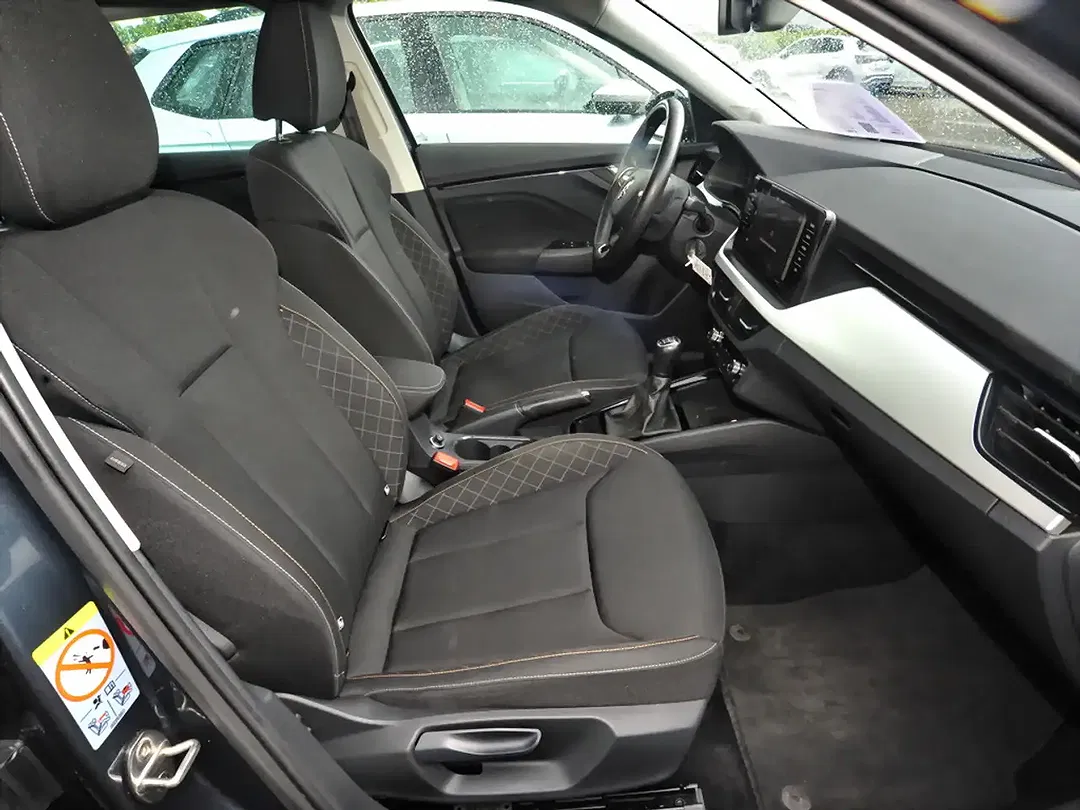 Skoda Kamiq 1.0 TSI Drive - Thumbnail 8