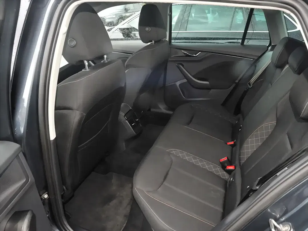 Skoda Kamiq 1.0 TSI Drive - Thumbnail 9