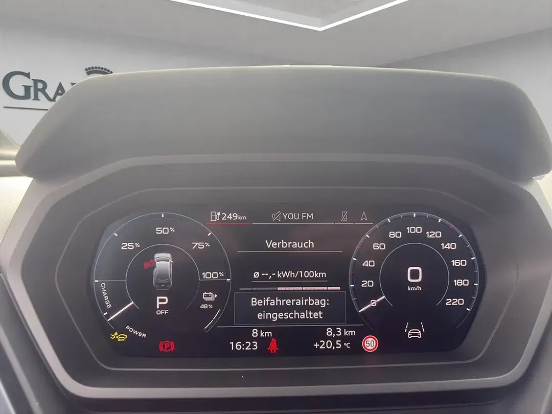 Audi e-tron - Thumbnail 13