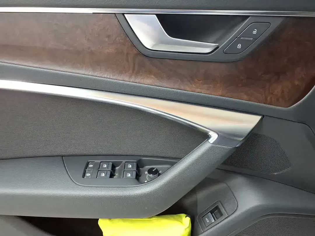 Audi A6 40 TDI S tronic Avant sport - Thumbnail 4