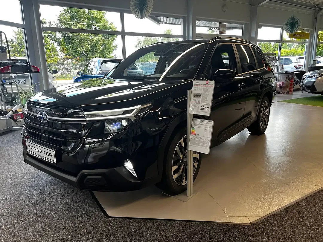 Subaru Forester 2.0 Hybrid Platinum - Afbeelding 1