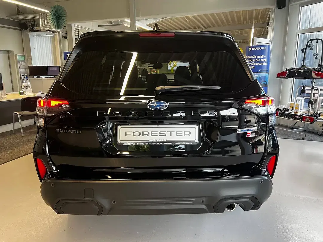 Subaru Forester 2.0 Hybrid Platinum - Thumbnail 3
