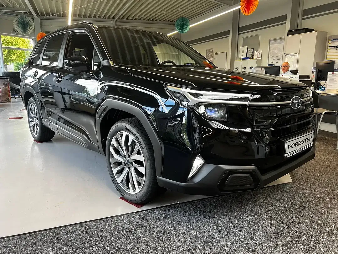 Subaru Forester 2.0 Hybrid Platinum - Thumbnail 5