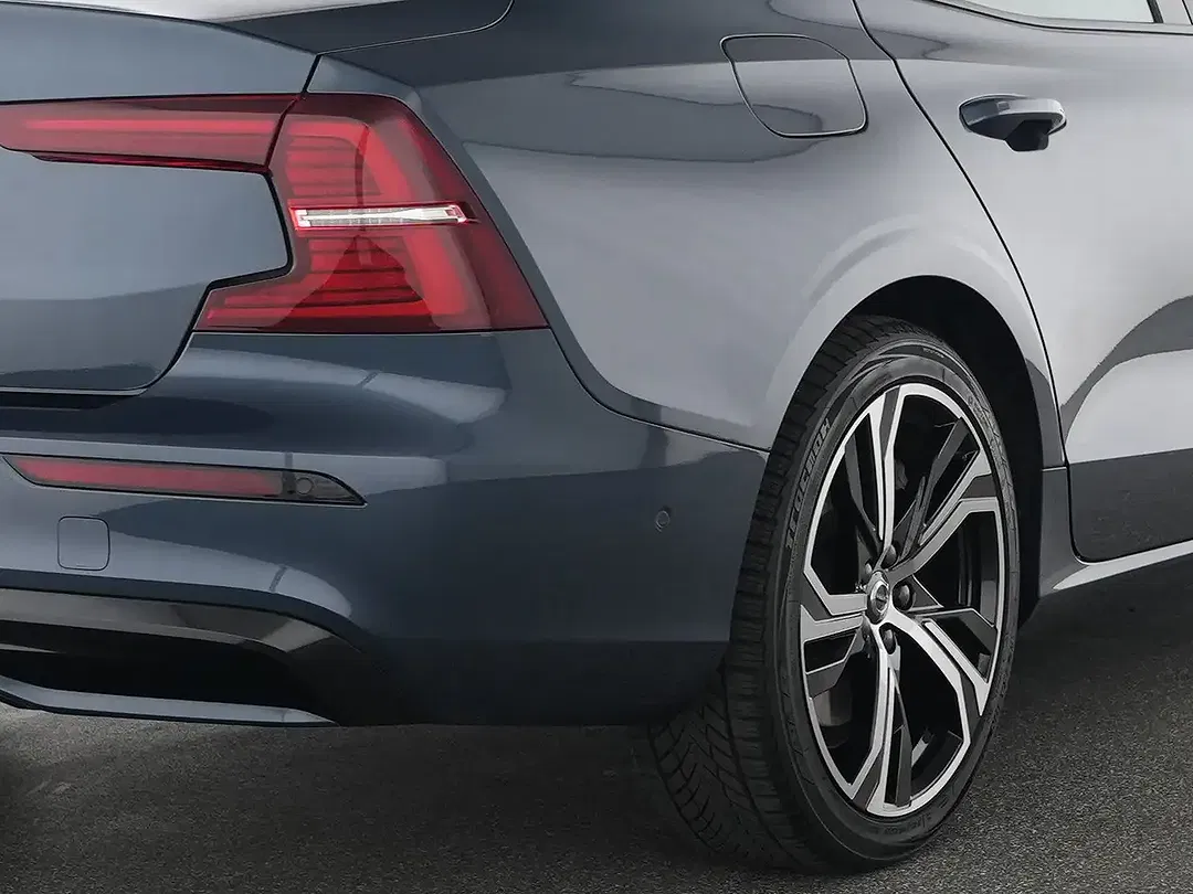 Volvo S60 B5 AWD Ultimate Dark - Thumbnail 10