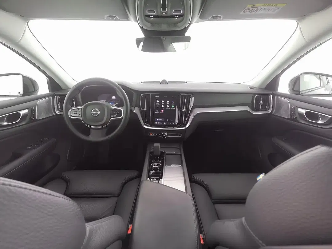 Volvo S60 B5 AWD Ultimate Dark - Thumbnail 3