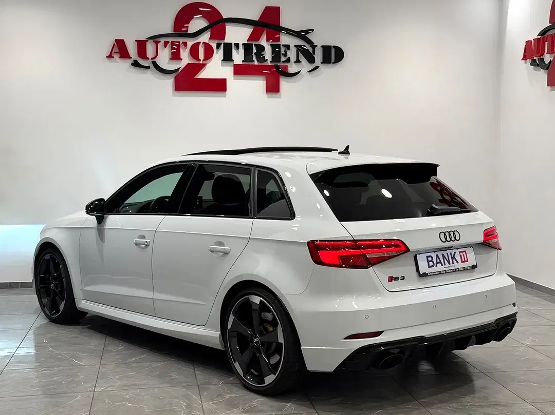 Audi RS3 2.5 TFSI quattro RS Sportback - Thumbnail 11