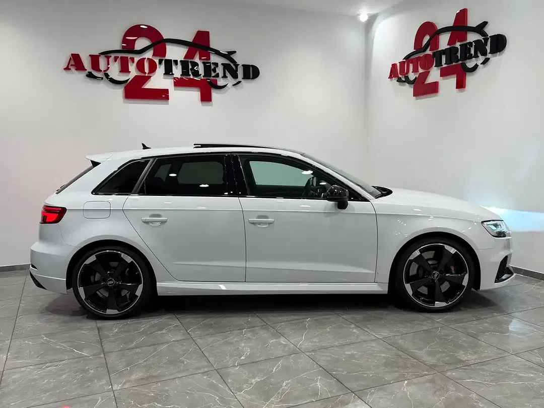 Audi RS3 2.5 TFSI quattro RS Sportback - Thumbnail 9