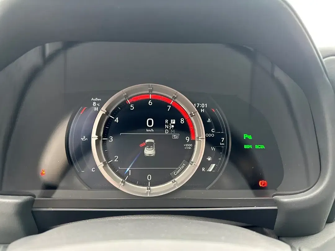 Lexus LC 500 Performance Cabriolet - Thumbnail 13