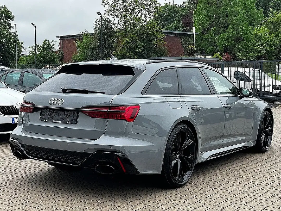 Audi RS6 4.0 TFSI quattro RS Avant - Thumbnail 3