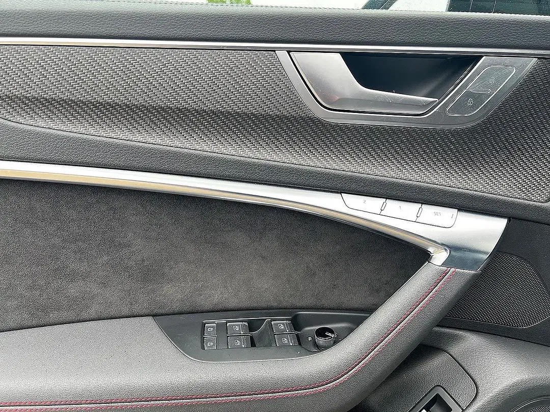 Audi RS6 4.0 TFSI quattro RS Avant - Thumbnail 6