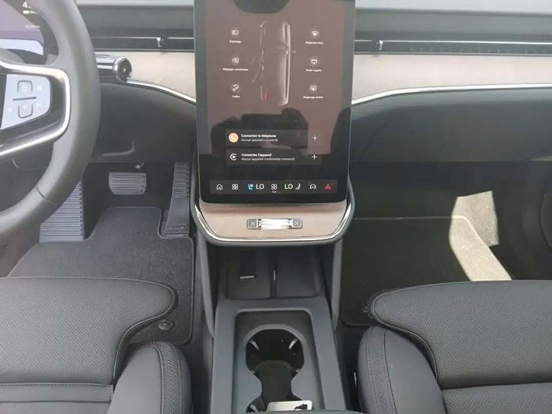 Volvo ES90 Ultra - Thumbnail 11