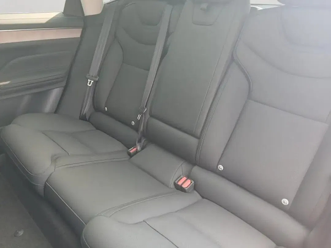 Volvo ES90 Ultra - Thumbnail 13