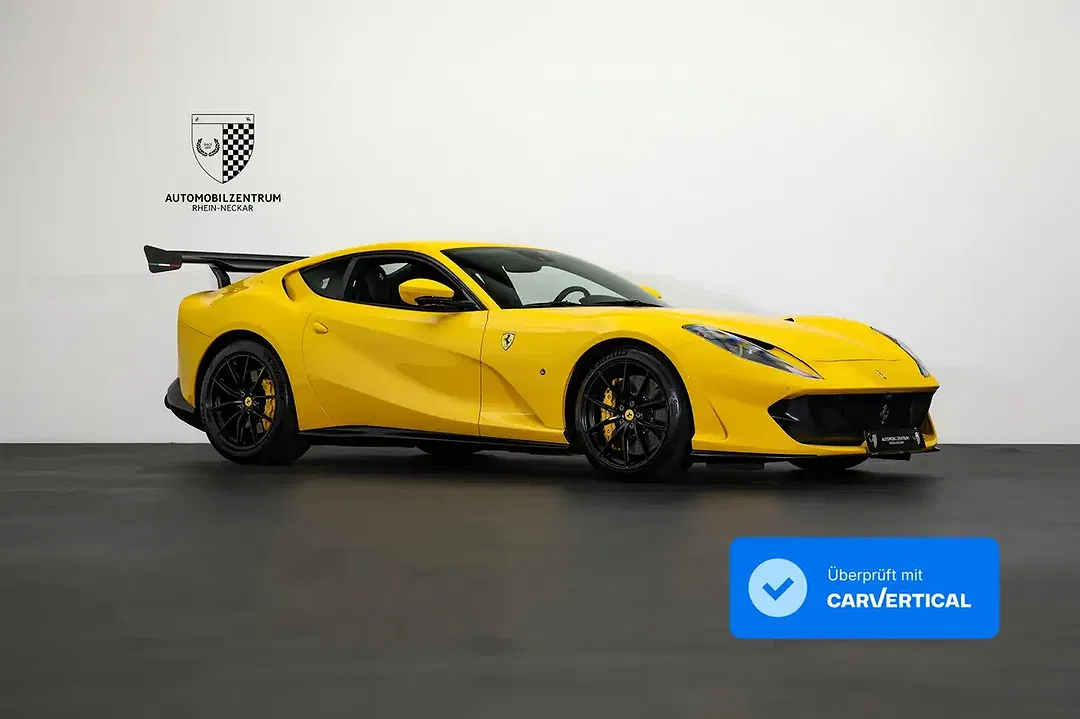Ferrari 812 Superfast - foto 1