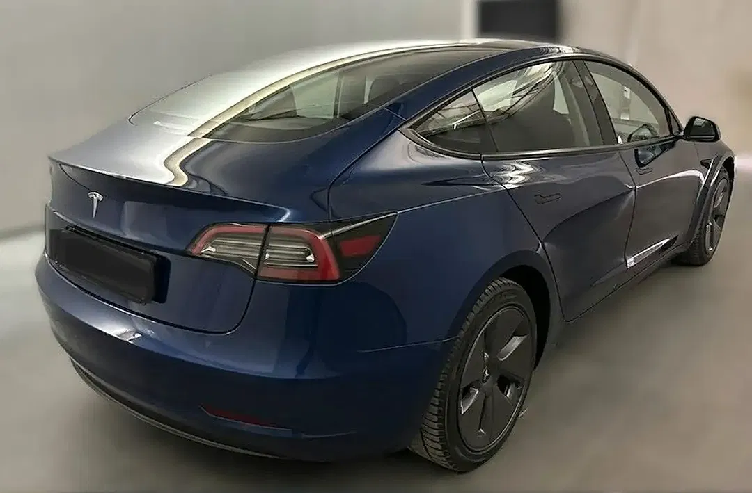 Tesla Model 3 AWD Dual Motor Long Range - Thumbnail 3