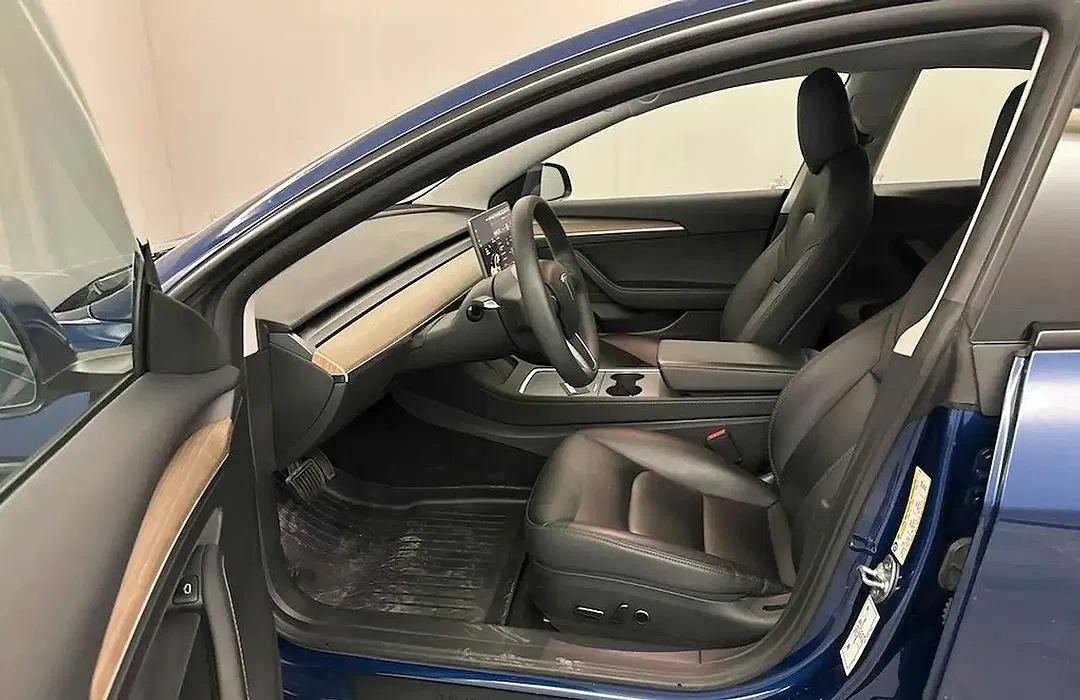Tesla Model 3 AWD Dual Motor Long Range - Thumbnail 5