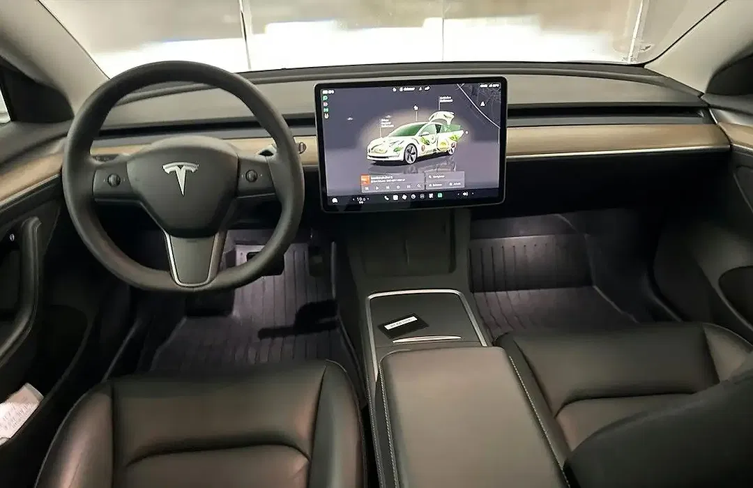 Tesla Model 3 AWD Dual Motor Long Range - Thumbnail 8