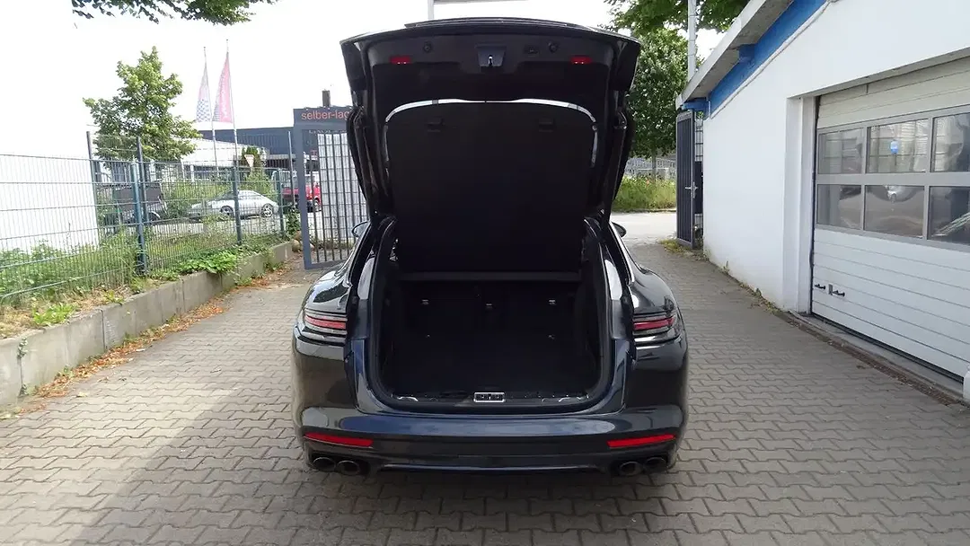 Porsche Panamera Sport Turismo GTS - Thumbnail 6