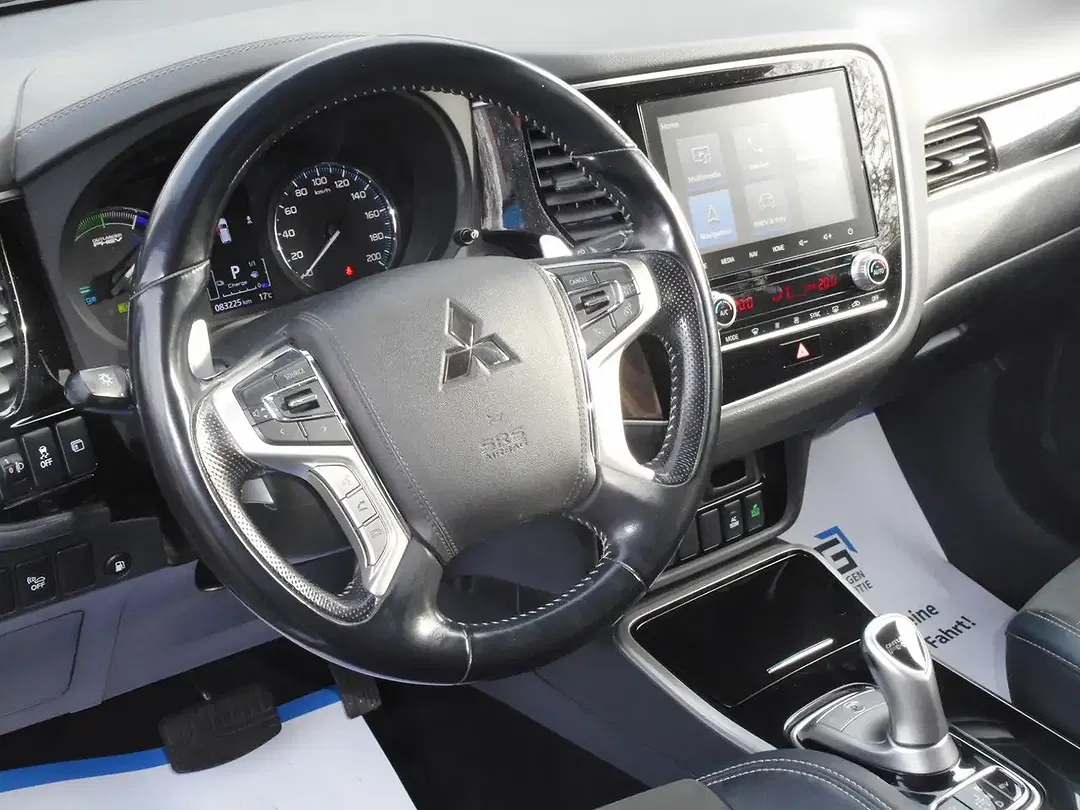Mitsubishi Outlander PHEV Hybrid 4WD Basis Spirit - Thumbnail 7
