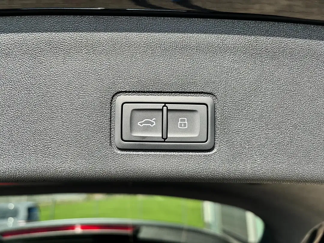 Audi Q3 2.0 TFSI S tronic quattro Base - Thumbnail 12