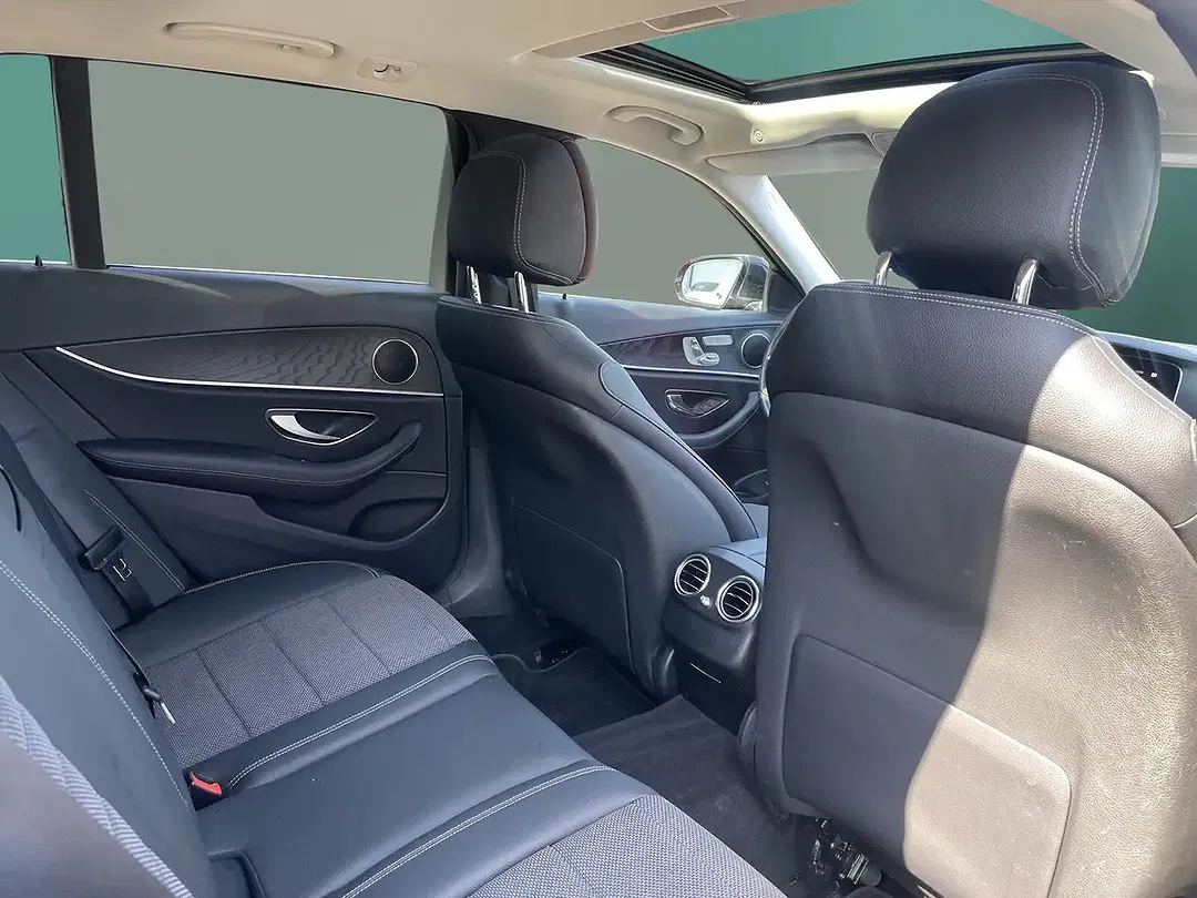 Mercedes-Benz E 300 4MATIC Avantgarde - Thumbnail 13