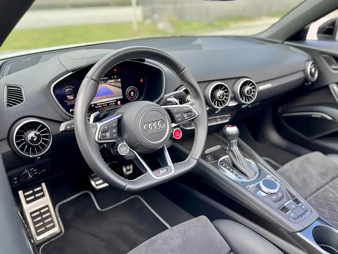 Audi TT RS performance Roadster - Thumbnail 12