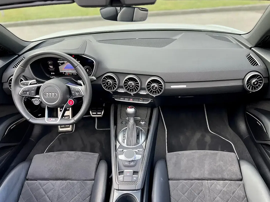 Audi TT RS performance Roadster - Thumbnail 13