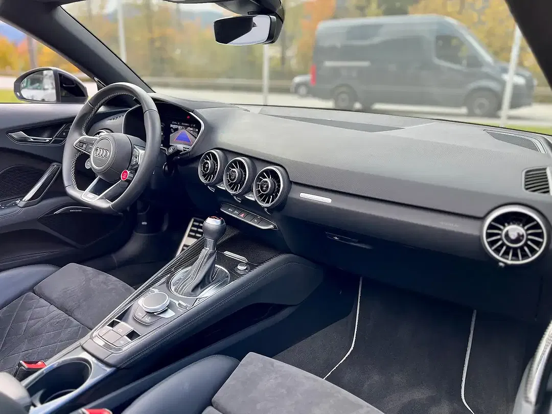 Audi TT RS performance Roadster - Thumbnail 14