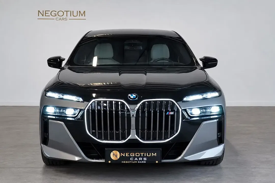 BMW 760 - foto 2