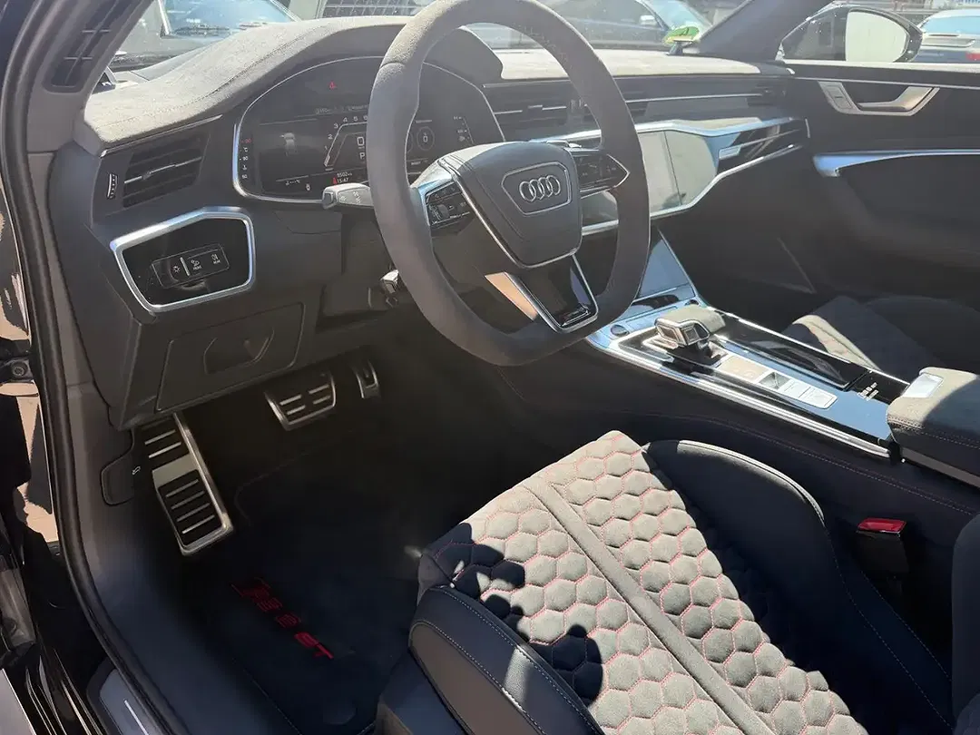 Audi RS6 Avant - Thumbnail 13