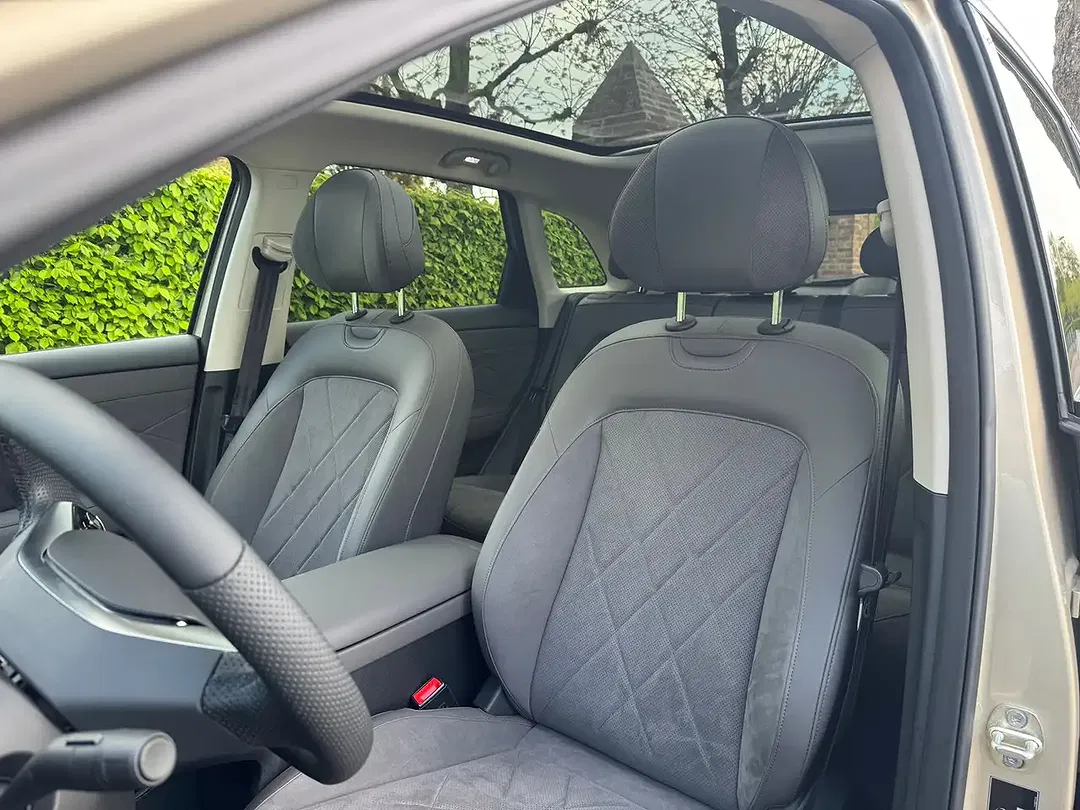 MG S6 EV Luxury - Thumbnail 10
