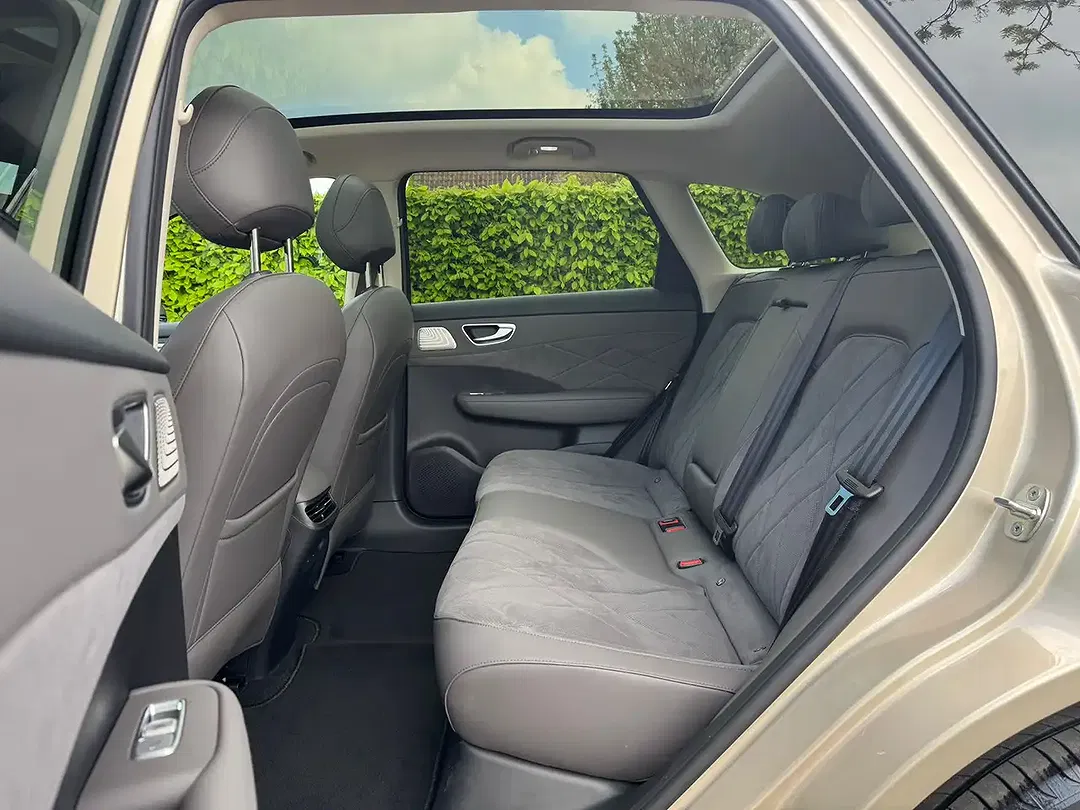MG S6 EV Luxury - Thumbnail 12