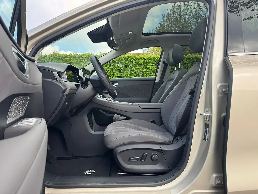 MG S6 EV Luxury - Thumbnail 9