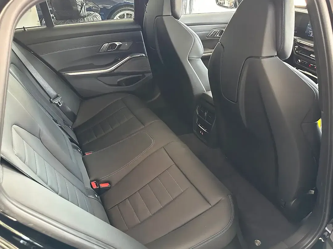 Alpina D3 3.0 Allrad S Touring - Thumbnail 29