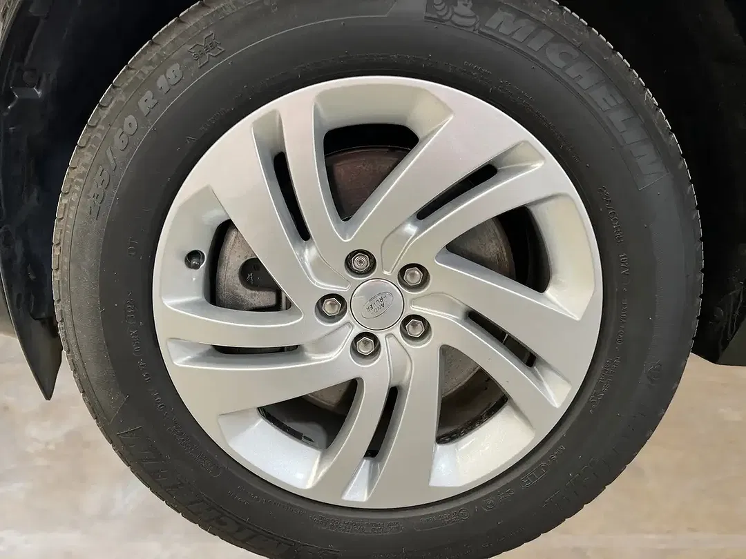 Land Rover Discovery Sport P300e PHEV R-Dynamic - Thumbnail 12