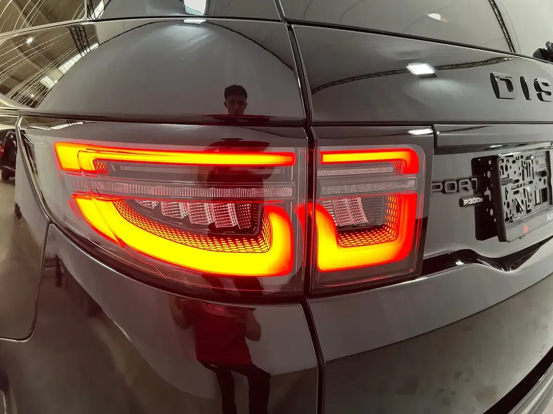 Land Rover Discovery Sport P300e PHEV R-Dynamic - Thumbnail 9