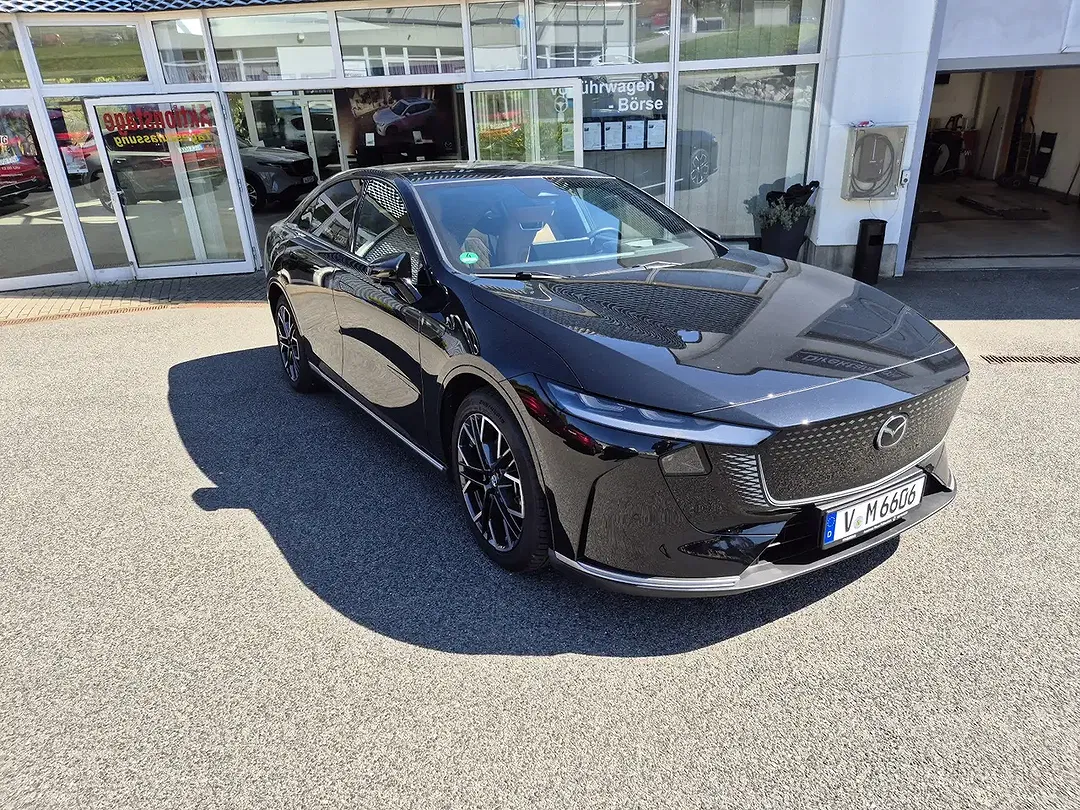Mazda 6e EV Takumi Plus - Thumbnail 3