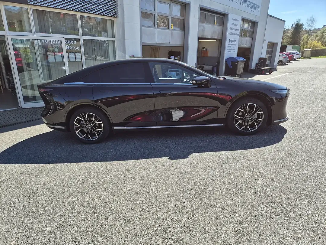 Mazda 6e EV Takumi Plus - Thumbnail 4