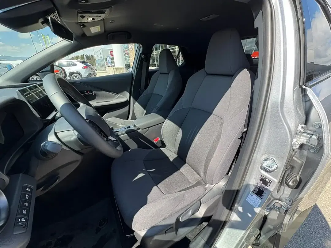 Toyota C-HR PHEV Active - Thumbnail 14