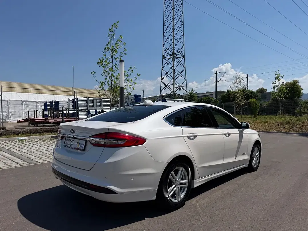 Ford Mondeo Hybrid Titanium - Thumbnail 7