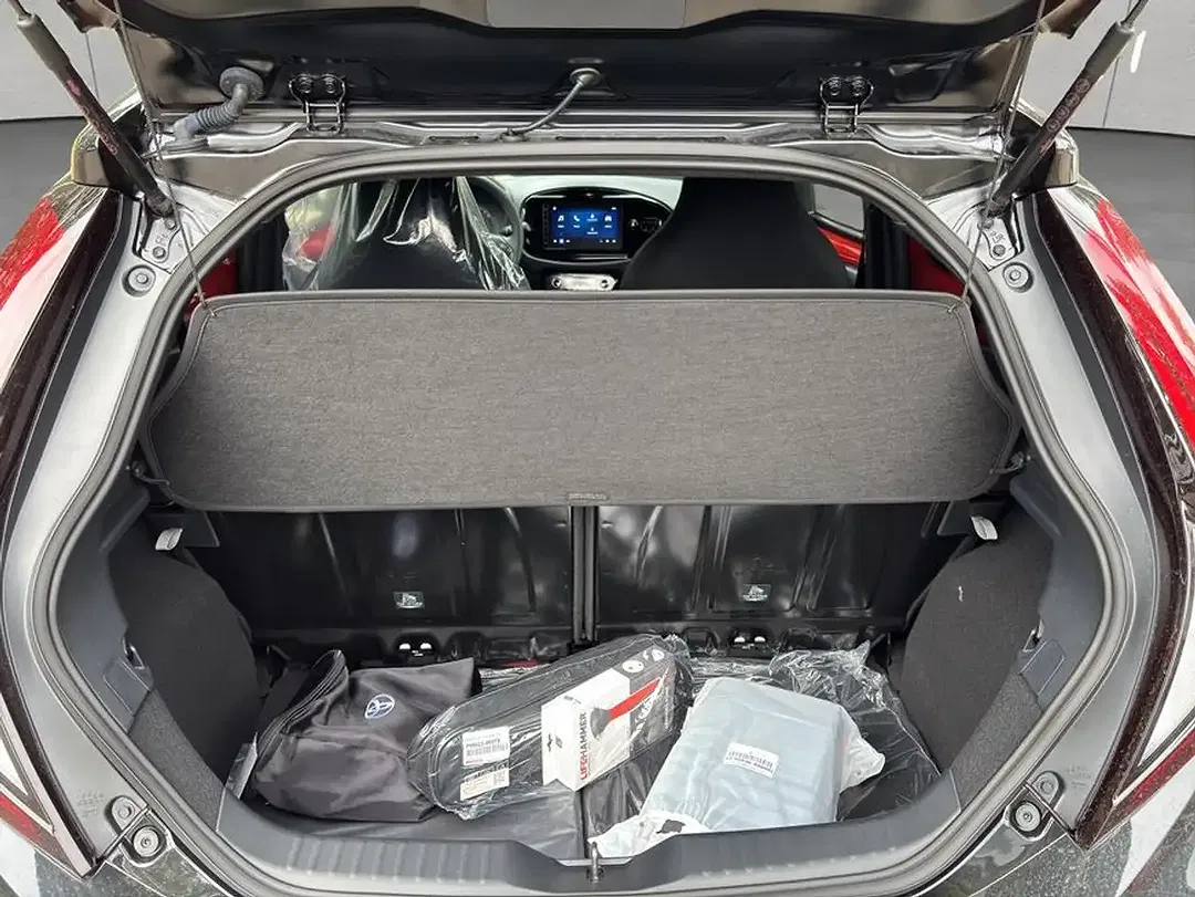 Toyota Aygo X CVT Air Teamplayer - Thumbnail 4