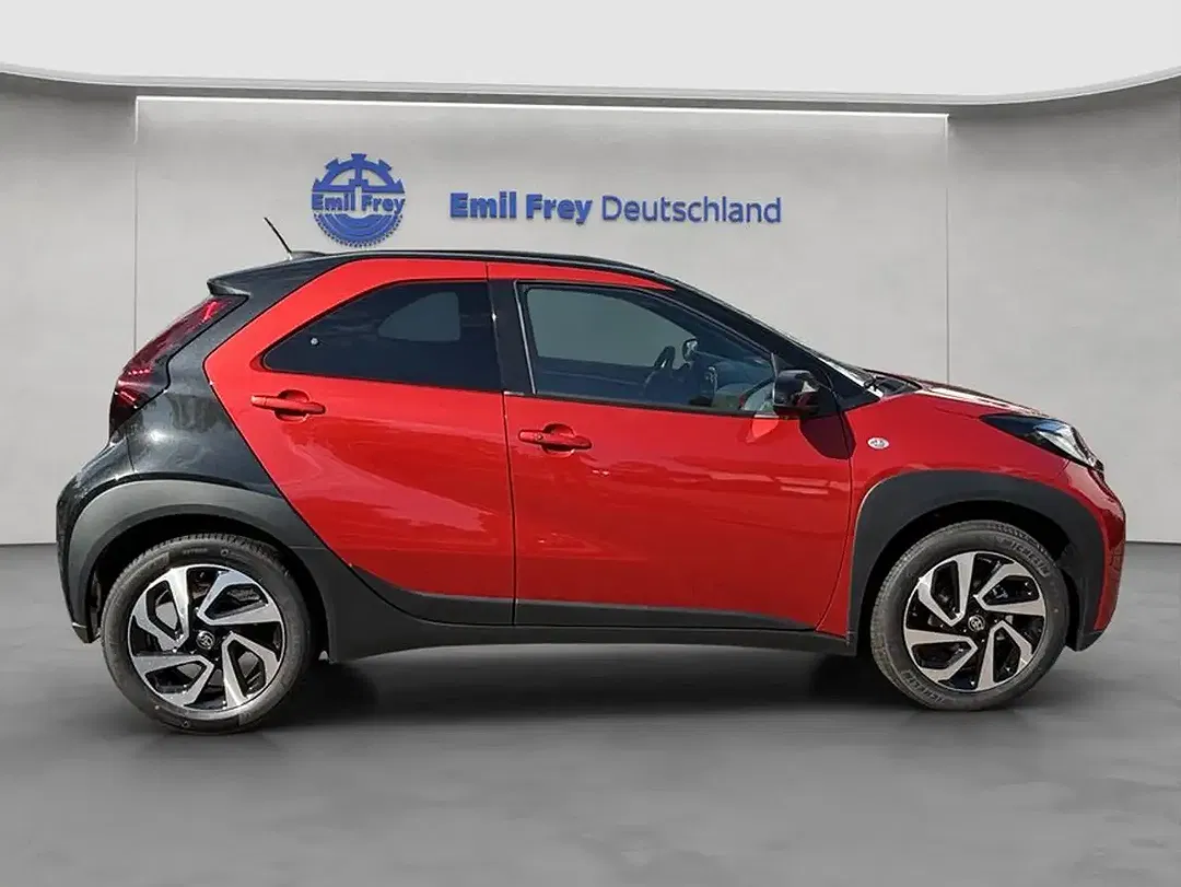 Toyota Aygo X CVT Air Teamplayer - Thumbnail 6