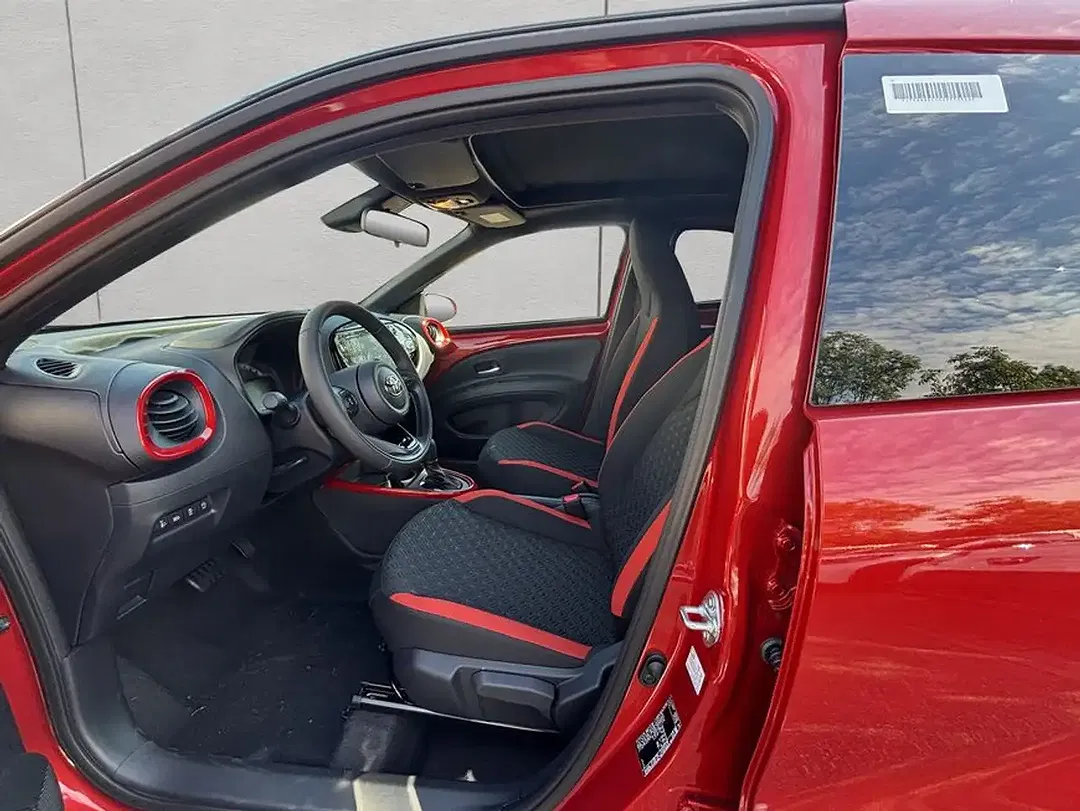 Toyota Aygo X CVT Air Teamplayer - Thumbnail 9