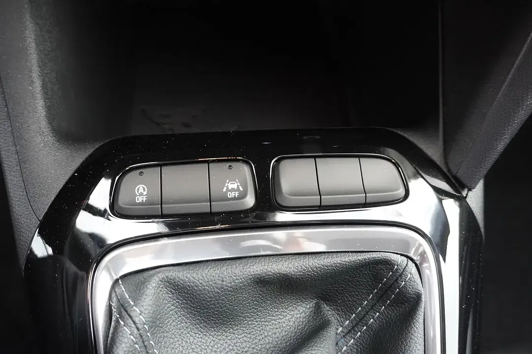 Opel Corsa 1.2 Turbo - Thumbnail 13