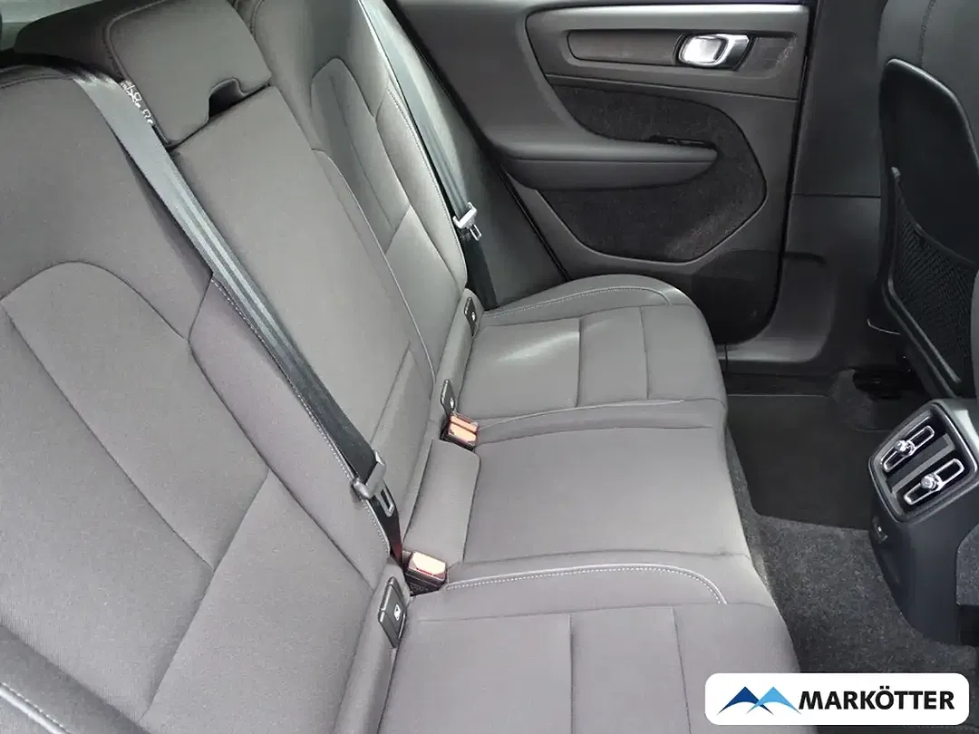 Volvo C40 Recharge Plus - Thumbnail 13