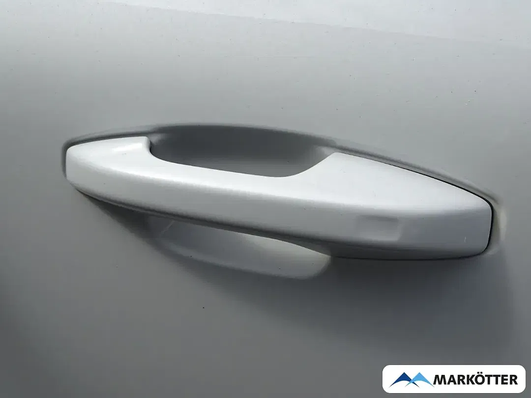 Volvo C40 Recharge Plus - Thumbnail 5