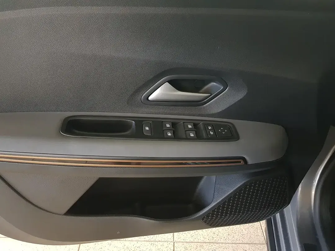 Dacia Sandero TCe ECO-G Stepway Extreme - Thumbnail 5