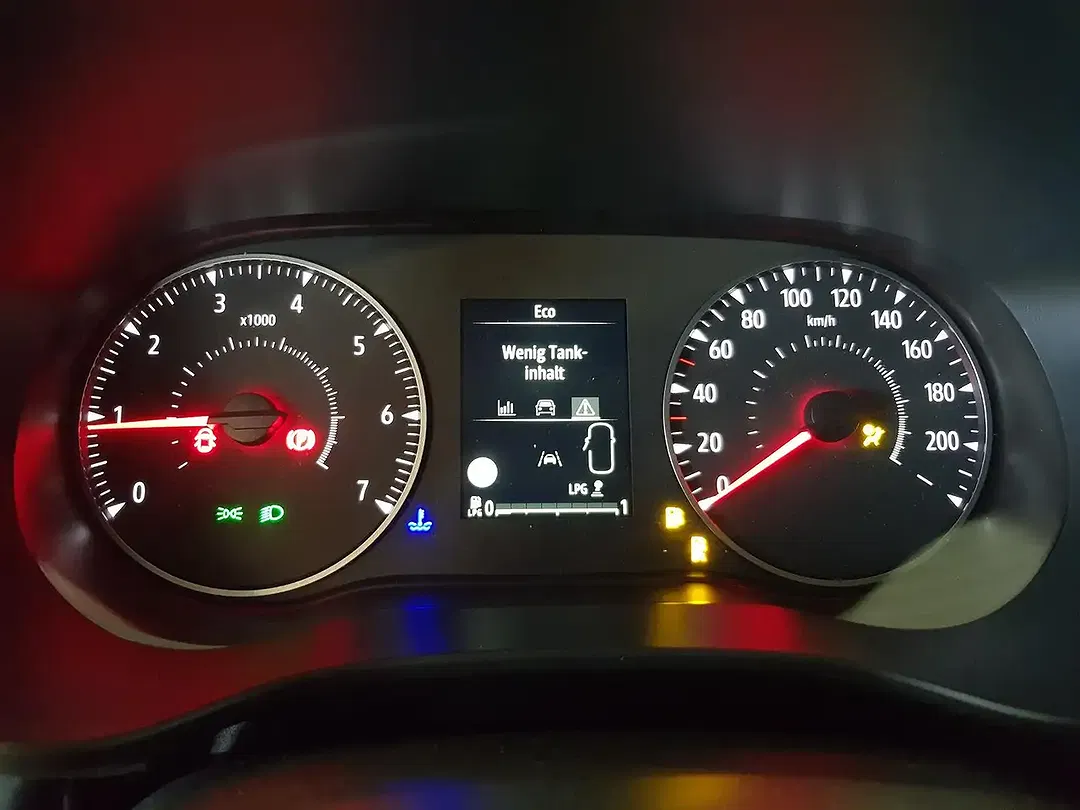 Dacia Sandero TCe ECO-G Stepway Extreme - Thumbnail 7